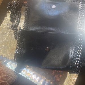 COPY - Black leather from Italy crossbody, black, zippered, magnetic closure 🌹🌹